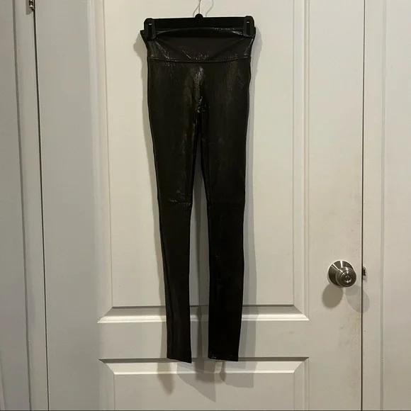 Spanx Faux Leather Croc Leggings in Color Shine - Picture 7 of 8